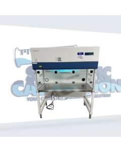 Esco 4' PCR Cabinet