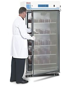 Large-Capacity Reach-In CO2 Incubator, 821 L, Polished SS, 29 cu ft 230V, 50/60 Hz