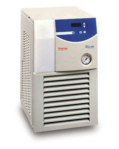 Merlin™ Recirculating Chillers - M150 LR 230/60 CP55 L/LF RS232