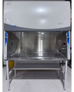 Labconco 5' Purifier Logic+ Class II A2 Biological Safety Cabinet + Stand